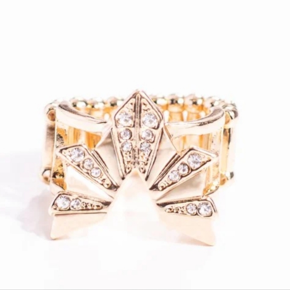 Extra Empirical Gold and Crystal Ring